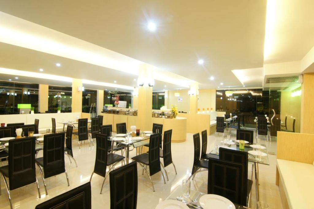 Dragon Beach Resort Jomtien Pattaya Exterior foto
