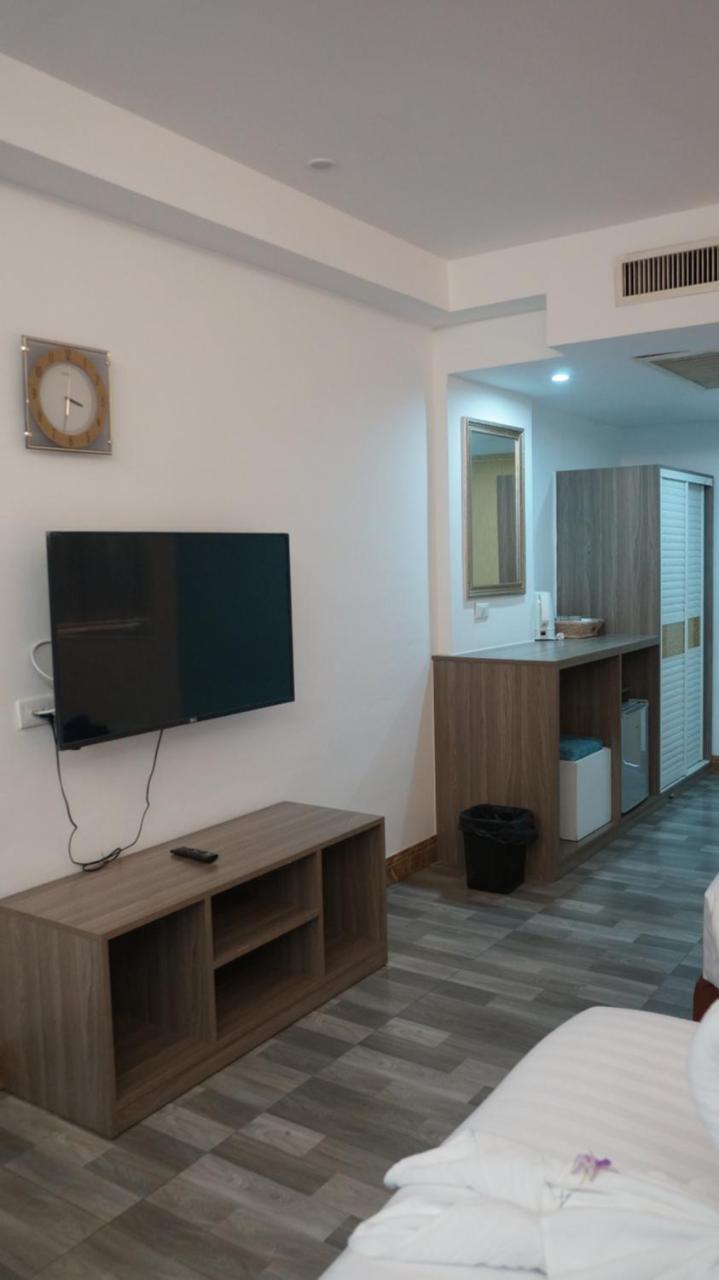 Dragon Beach Resort Jomtien Pattaya Exterior foto